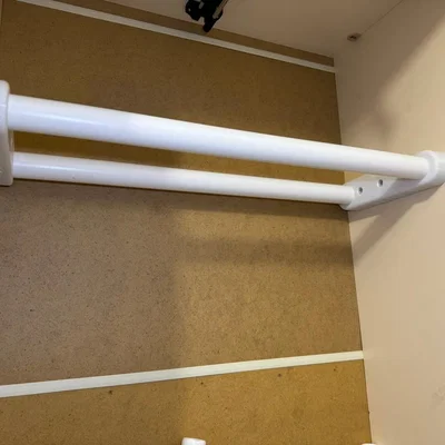Giá treo cuộn filament gắn hông (Side-Wall Filament Storage)