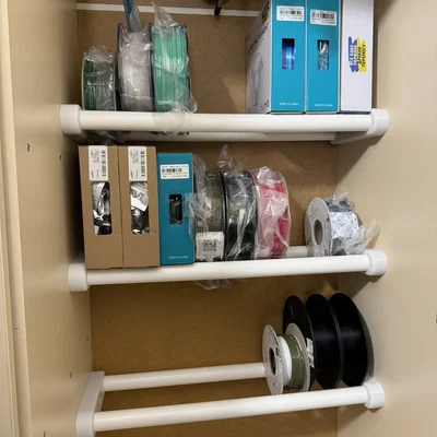 Giá treo cuộn filament gắn hông (Side-Wall Filament Storage)