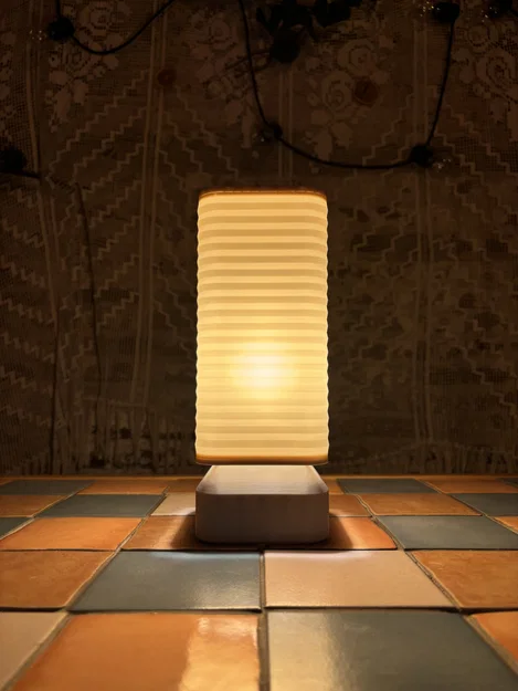 Đèn bàn Snäll (Snäll Desk Lamp) - Image 1