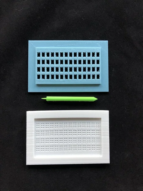 Bảng Kẹp Danh Thiếp Braille và Bút Stylus - Image 1