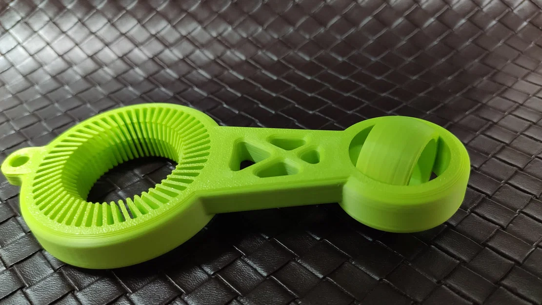 Dụng cụ mở nắp chai PET - Spinner Fidget (móc khóa) - Image 4