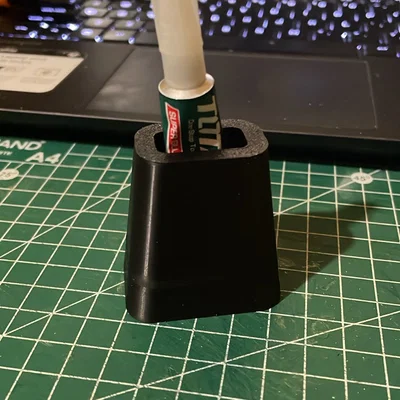 Giá đỡ keo siêu dính (Super Glue Holder)