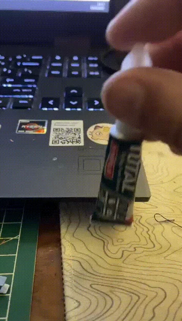 Giá đỡ keo siêu dính (Super Glue Holder) - Image 2
