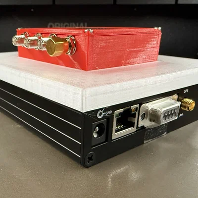 Giá đỡ cho thiết bị Time Machines NTP và GPS Splitter