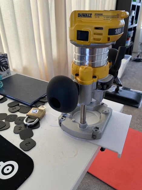 Dẫn hướng máy phay Dewalt Microjig Matchfit (in 3D) - Image 1