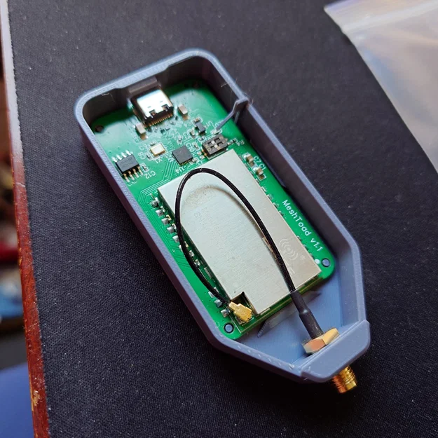 Vỏ bấm khớp đơn giản cho MeshToad v1.x LoRA USB Board (Simple Snap Case) - Image 3