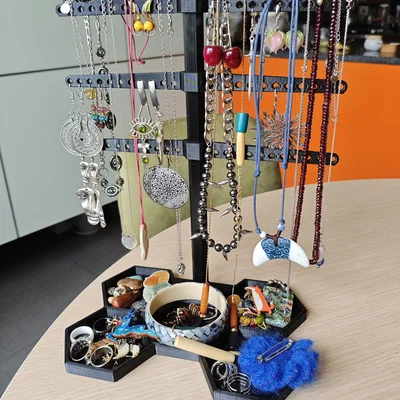 Kệ đựng trang sức to và chắc (Jewelry stand big and strong)