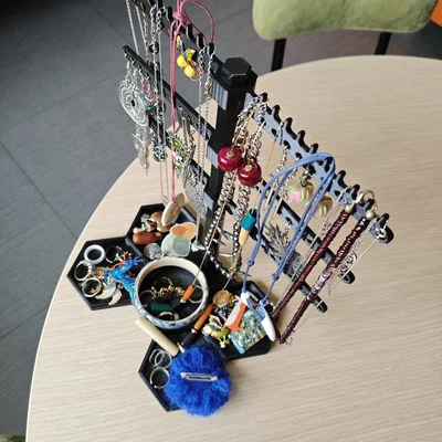 Kệ đựng trang sức to và chắc (Jewelry stand big and strong)