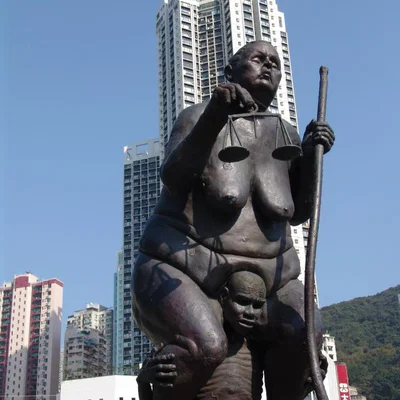 Survival of the Fattest – Tượng đồng Justitia và bất công tài nguyên