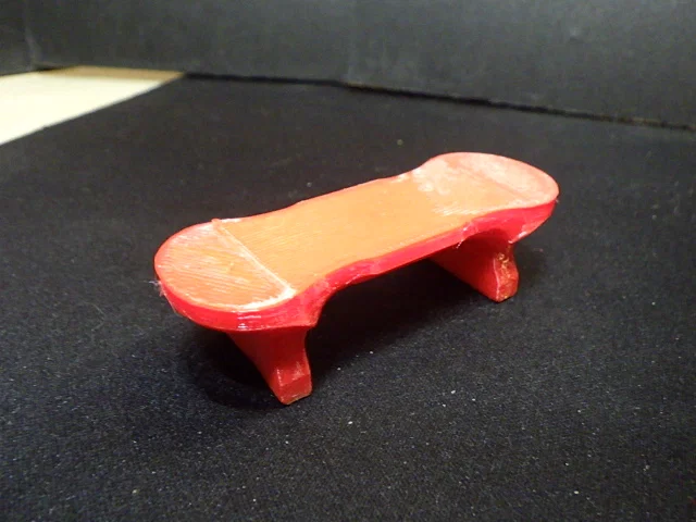 Ghế Băng Nhỏ Xinh Xắn Cho Gấu Bông Fitzgerald (In 3D Mini) - Image 1
