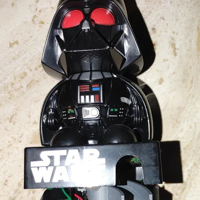 Darth Vader – Máy nhả kẹo gắn Adafruit FX Sound Board