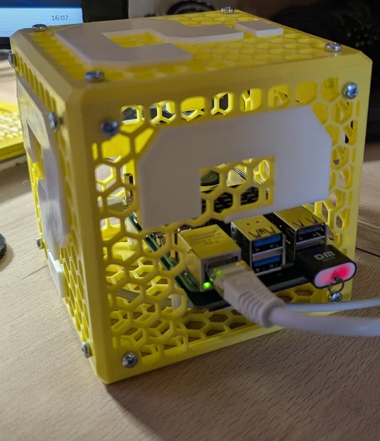 Vỏ Raspberry Pi 4/5 dạng khối dấu chấm hỏi (Question mark block) - Image 2