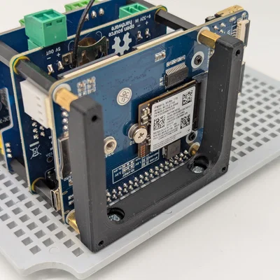 Bracket gắn dọc cho Raspberry Pi