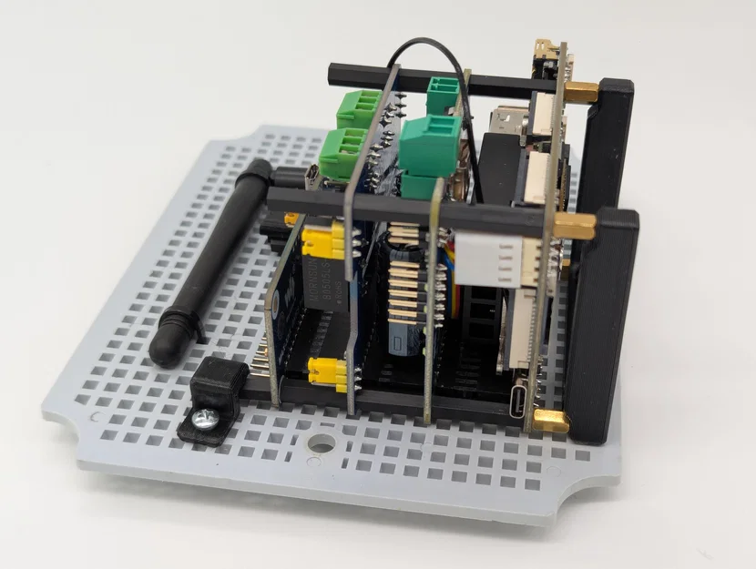 Bracket gắn dọc cho Raspberry Pi - Image 4