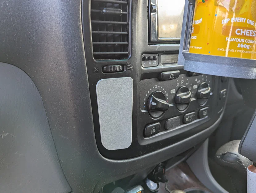 Miếng bịt công tắc trống Landcruiser 100 LC100 cho viền cụm sưởi - Image 3
