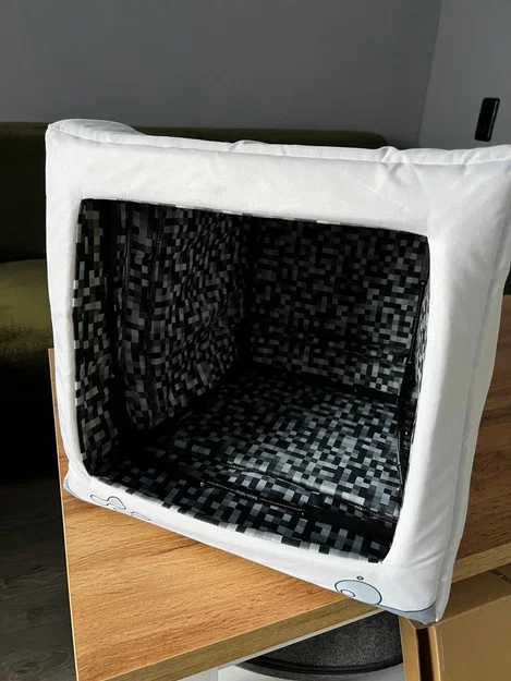 Khung bên trong cho Retro Monitor Pet Cave từ lttstore - Image 2