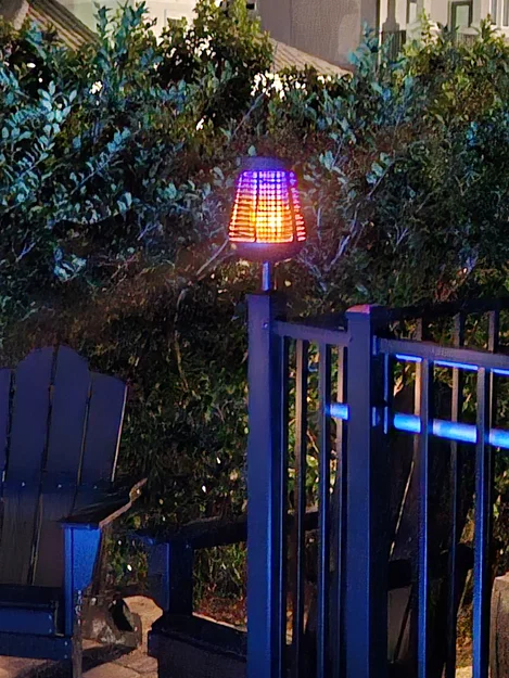 Nắp chụp trụ hàng rào nhôm 2x2 có lỗ cắm cọc landscape - Image 1