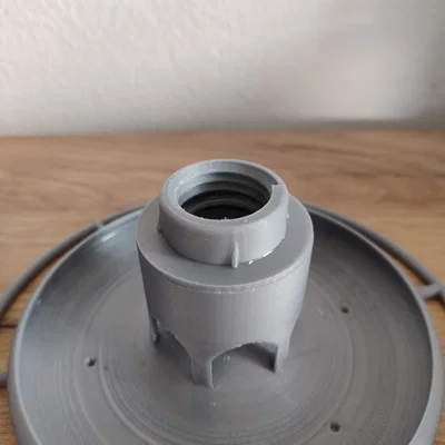 Bộ điều hợp (Reduction) in 3D cho khay ăn chim từ chai nhựa