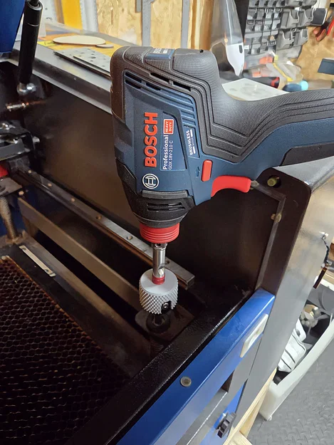 Adapter Z-Axis 1/4 inch cho máy laser Omtech - Image 2