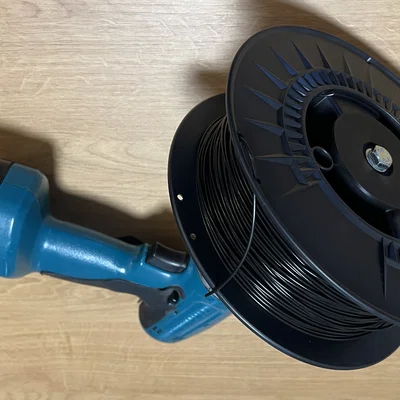 Giá đỡ filament gắn máy khoan (Držák filamentu)