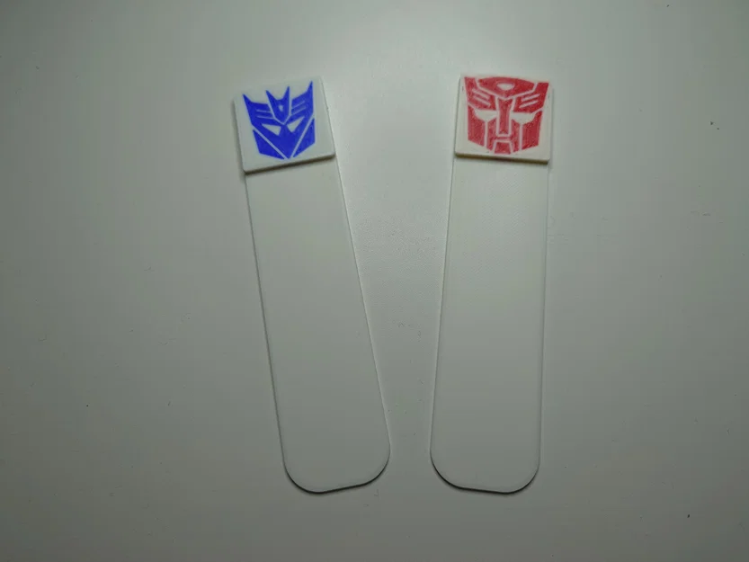 Bộ bookmark Transformers in 3D: Autobot và Decepticon cực chất - Image 1