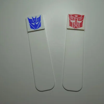 Bộ bookmark Transformers in 3D: Autobot và Decepticon cực chất