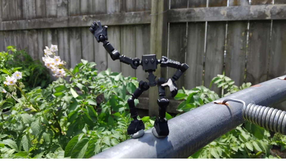 Mô hình Robot mini Bot-13: Đồ chơi in 3D khớp nối linh hoạt - Image 1