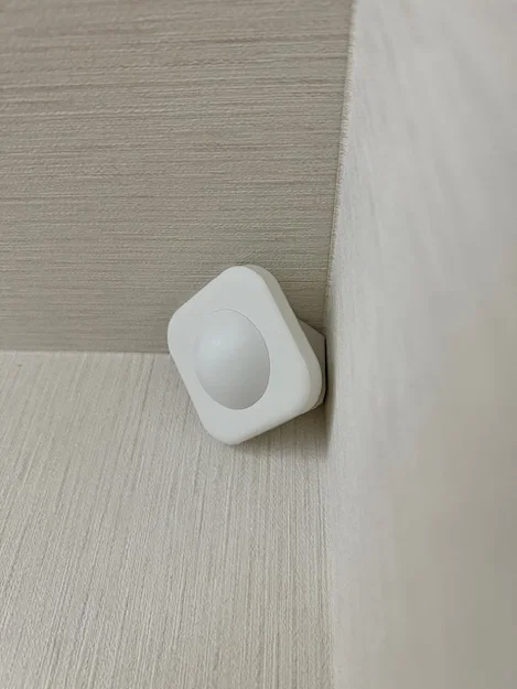 Giá treo góc tường 3D cho cảm biến thông minh IKEA VALLHORN - Image 4