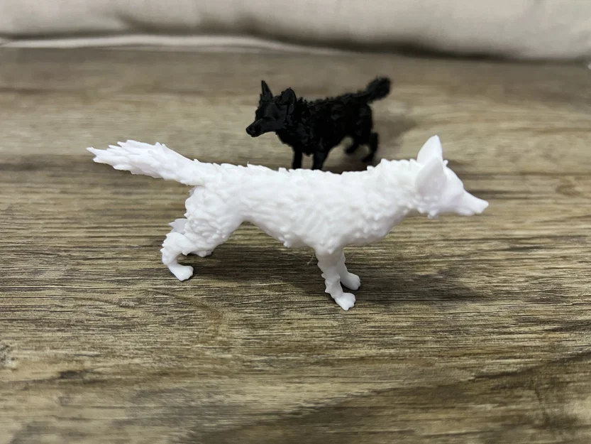 Mô hình chú sói dũng mãnh Furry Standing Wolf để bàn in 3D - Image 1
