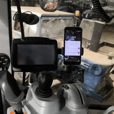 Giá đỡ điện thoại New Holland (Intelliview 3)