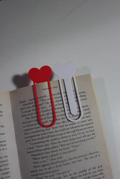 Kẹp sách hình trái tim (Heart Bookmark) xinh xắn in 3D - Image 1