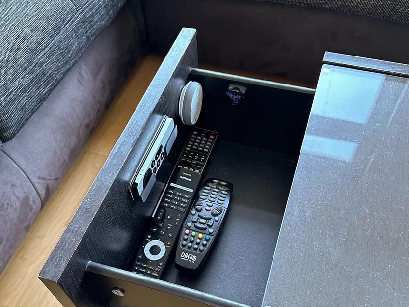 Giá đỡ remote AppleTV 4K Gen3 - Image 2