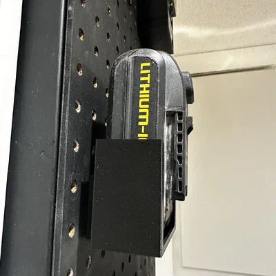Kẹp giữ pin dụng cụ cho pegboard (Tool Battery Peg board holders)