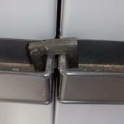 Khóa Gài Nhỏ Gọn (Little Lock) In 3D: Giải Pháp Giữ Cửa Tủ Hiệu Quả