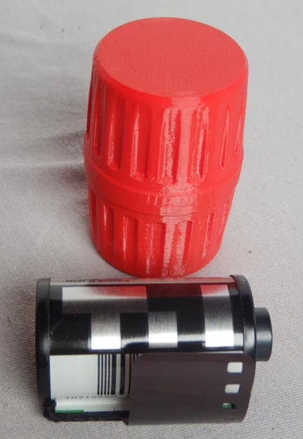 Hộp vặn nắp cho film 135 (35mm) – KB Film Container / Filmdose - Image 3