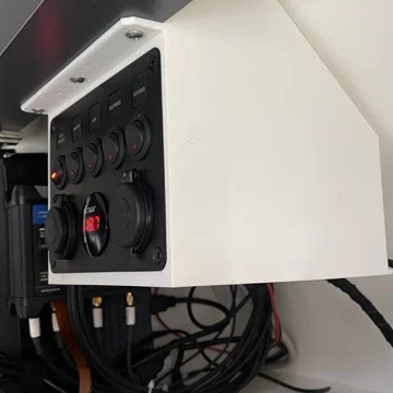 Hộp gắn bảng điều khiển 5 cổng cho xe cắm trại Adria Twin