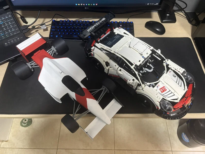 Formula 1 McLaren MP4/4 - Hệ treo trước - Image 2