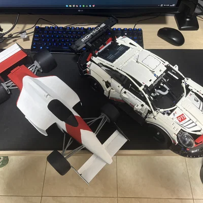 Formula 1 McLaren MP4/4 - Hệ treo trước