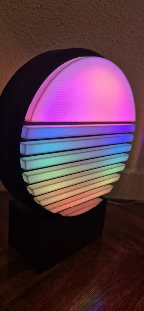 Retrowave LED Sun – Đèn LED mặt trời phong cách retro/vaporwave - Image 1