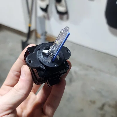Vòng giữ đèn pha Xenon C6 Corvette 2005–2013 (Retaining Ring)