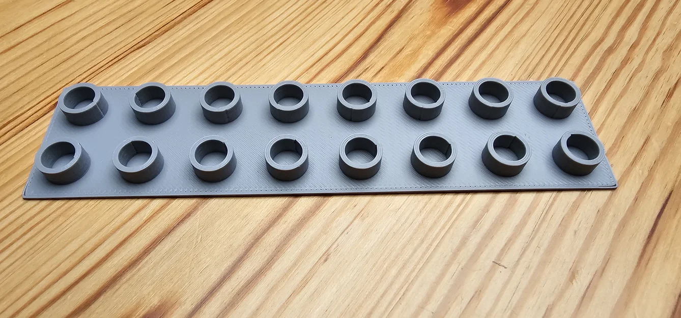 Tấm nắp che đáy gạch Lego Duplo 8x2 in 3D tiện dụng - Image 1