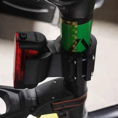 Ngàm/Bracket gắn Lezyne Strip Drive Rear 400+ (không dùng dây cao su)