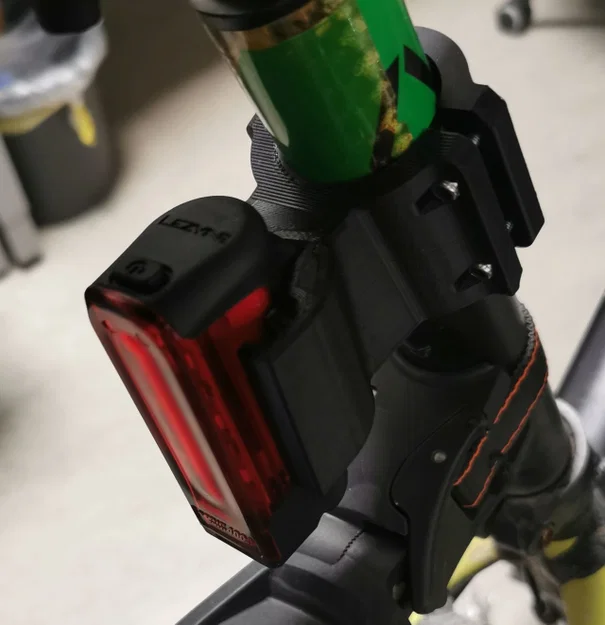 Ngàm/Bracket gắn Lezyne Strip Drive Rear 400+ (không dùng dây cao su) - Image 3