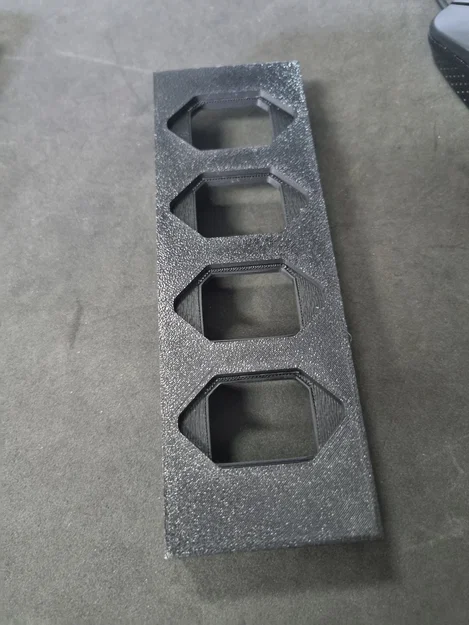 Bảng điều phối nguồn C14 (4 cổng) - Thiết kế in 3D gọn gàng - Image 3