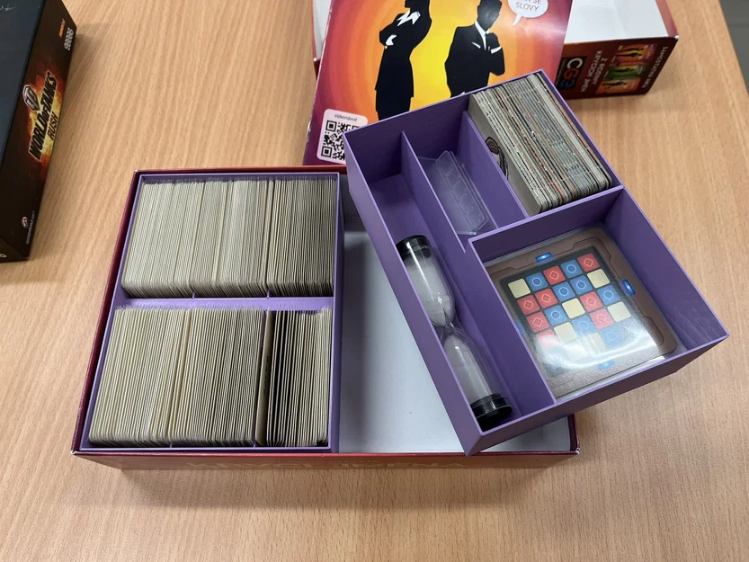 Khay đựng bài 3D cho board game Krycí Jména (Codenames) - Image 1