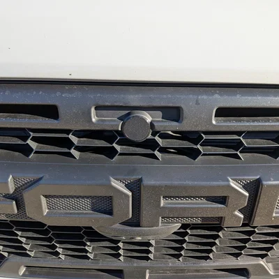 Nút bịt lỗ mặt ca-lăng Ford Transit Euro Raptor (Grill Hole Plug)