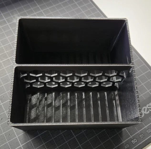 Khay Đựng Đồ Tiện Ích Cho Hộc Xe Cupra Born (In 3D) - Image 1