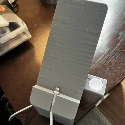 Đế Sạc 3D Tiện Lợi Cho iPhone 13 và Apple Watch - Thiết Kế Gọn Gàng