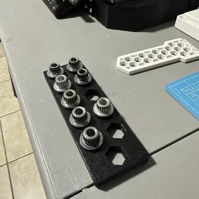 Khay Giữ Đầu Khóa Bánh Xe BMW - Thiết Kế 3D Tiện Dụng Cho Thợ Máy