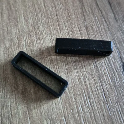 Vòng giữ dây cho dây đeo đồng hồ (Loop for a watch bracelet)
